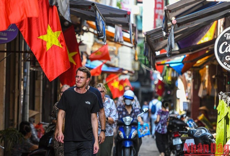 3 triệu lượt khách dịp nghỉ lễ 2/9: Chỉ báo tích cực phục hồi du lịch Việt ảnh 1