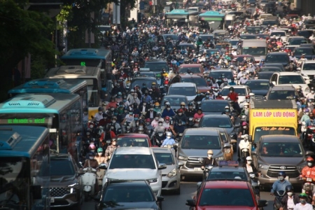 Phương tiện cá nhân tăng chóng mặt, Hà Nội vẫn còn 35 "điểm đen" ùn tắc giao thông