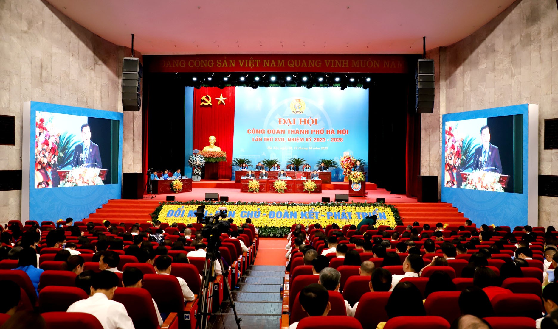 TRỰC TUYẾN: Ngày làm việc thứ nhất Đại hội Công đoàn thành phố Hà Nội lần thứ XVII